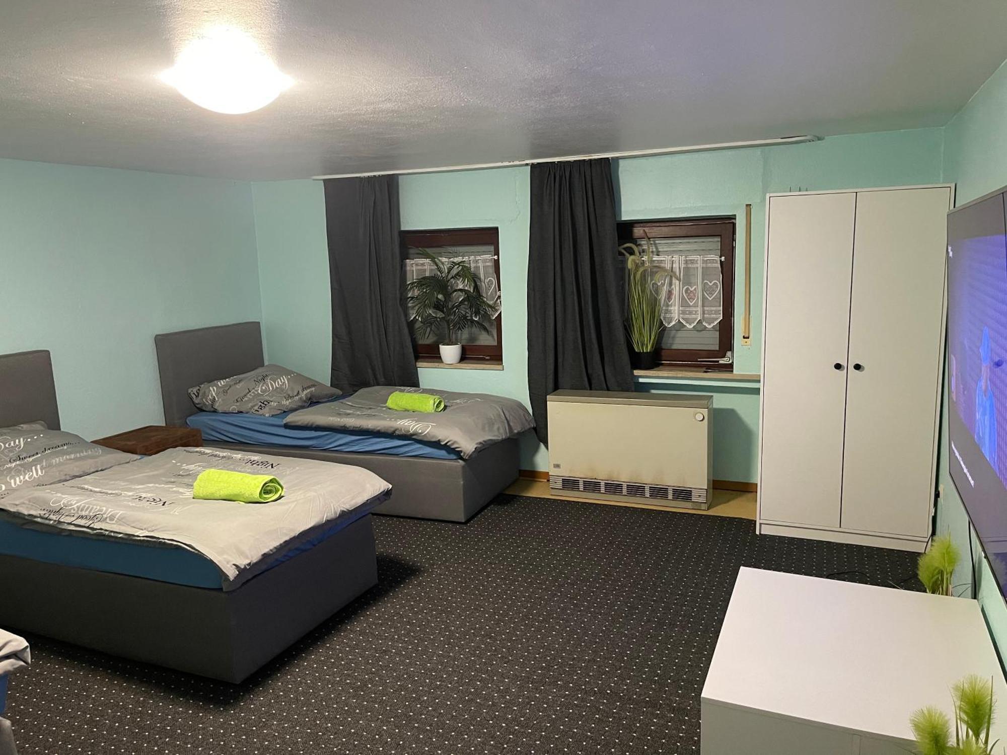 Chambre Avec 3 Lits Trier Ngoại thất bức ảnh